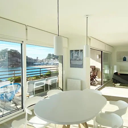 Magnificent At The Sea Front Of Apartment *