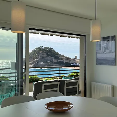 Apartment Magnificent At The Sea Front Of *